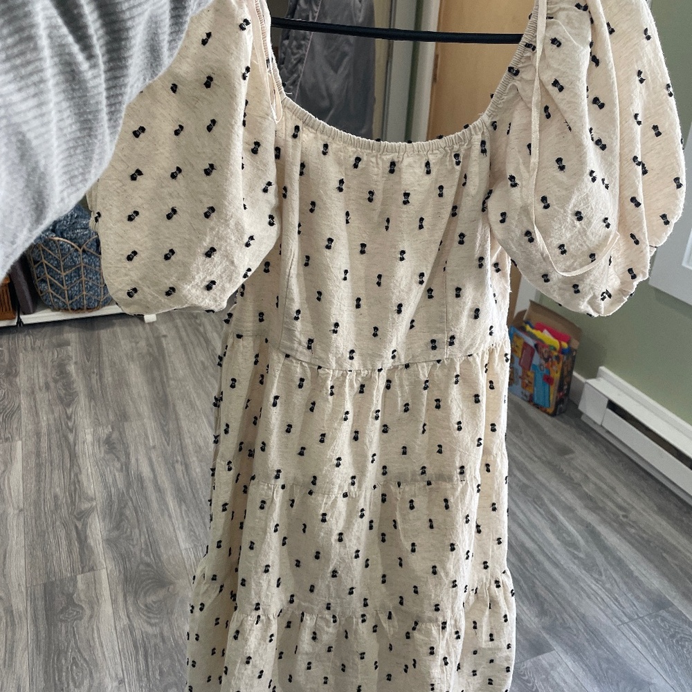 Black and white summer dress